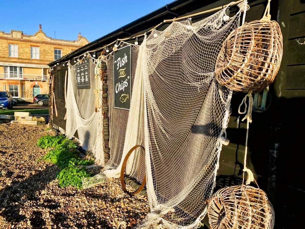 Beautiful Immaculate Aldeburgh Cottage, Sunny Outdoor Space, Free Parking - Easy Walk To Beach & Town Zewnętrze zdjęcie