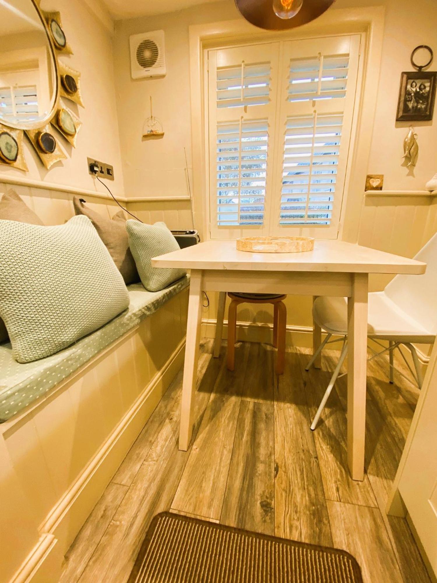 Beautiful Immaculate Aldeburgh Cottage, Sunny Outdoor Space, Free Parking - Easy Walk To Beach & Town Zewnętrze zdjęcie