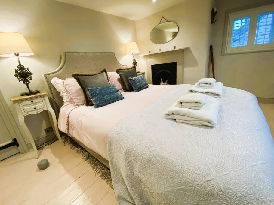 Beautiful Immaculate Aldeburgh Cottage, Sunny Outdoor Space, Free Parking - Easy Walk To Beach & Town Zewnętrze zdjęcie